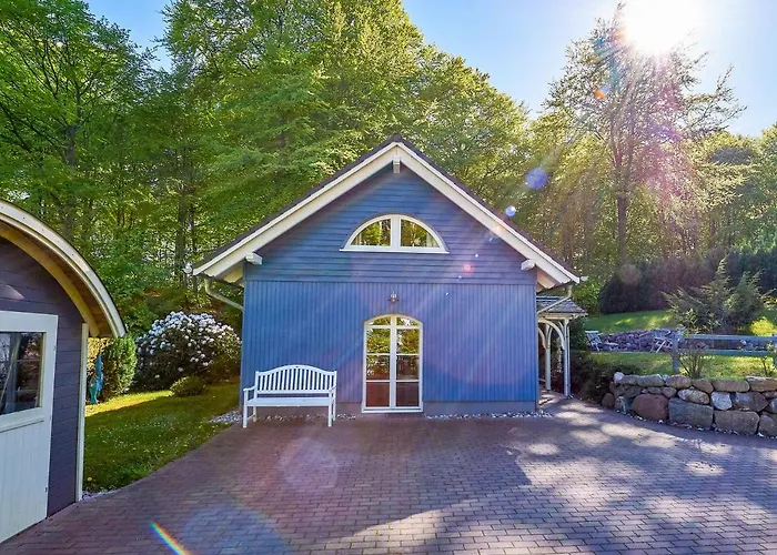 Semesterbostad Blaues Strandhaus